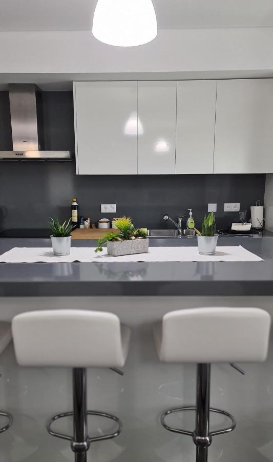 פניש Consolacao Beach Apartment מראה חיצוני תמונה